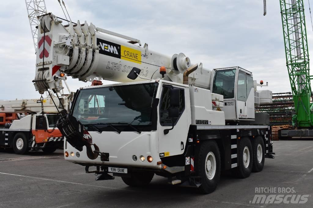 Liebherr LTM1055-3.2 автокрани