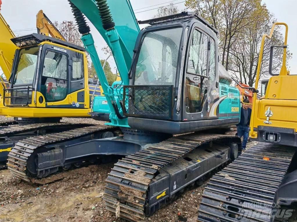 Kobelco SK200D Гусеничні екскаватори