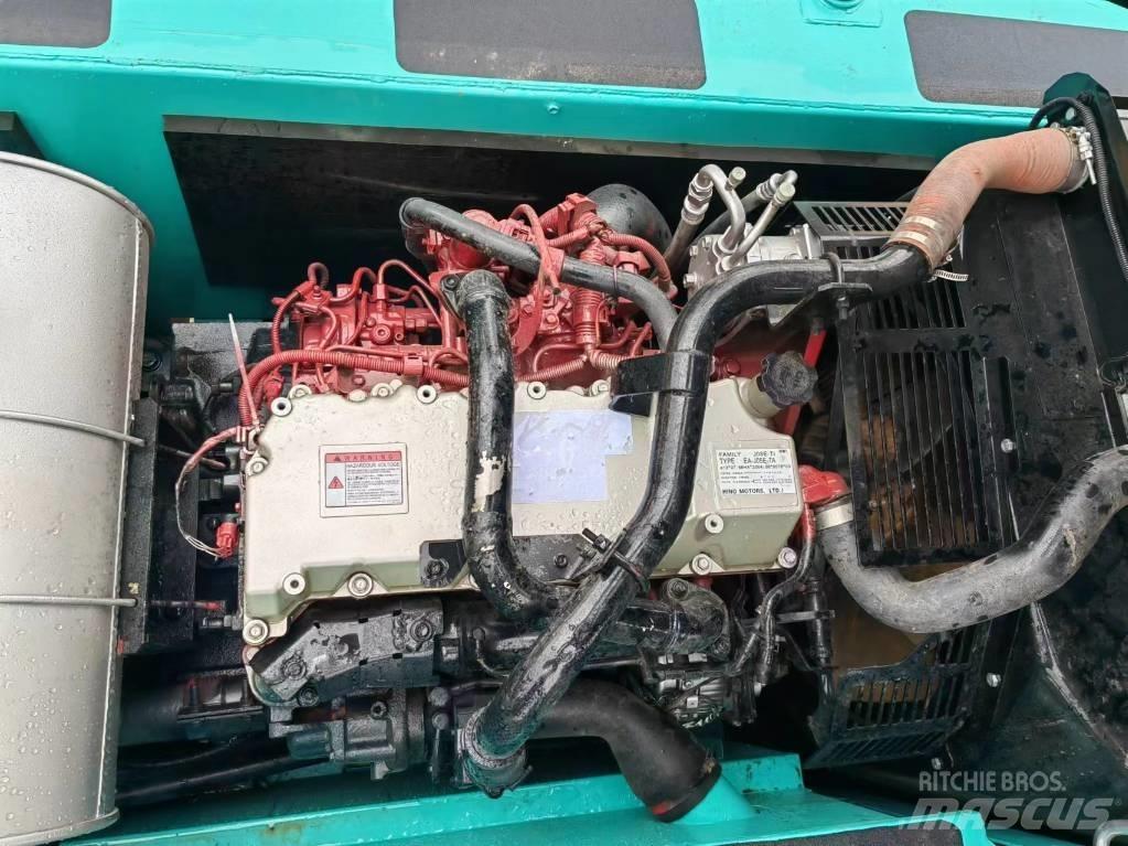 Kobelco SK200D Гусеничні екскаватори