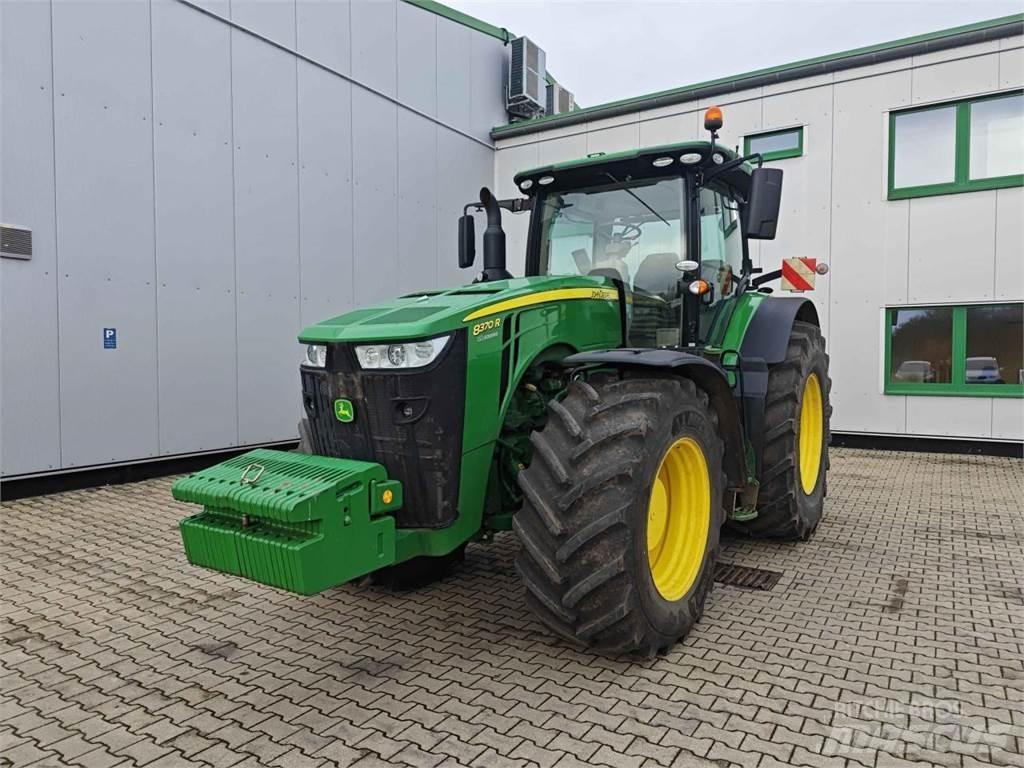 John Deere 8370R Трактори
