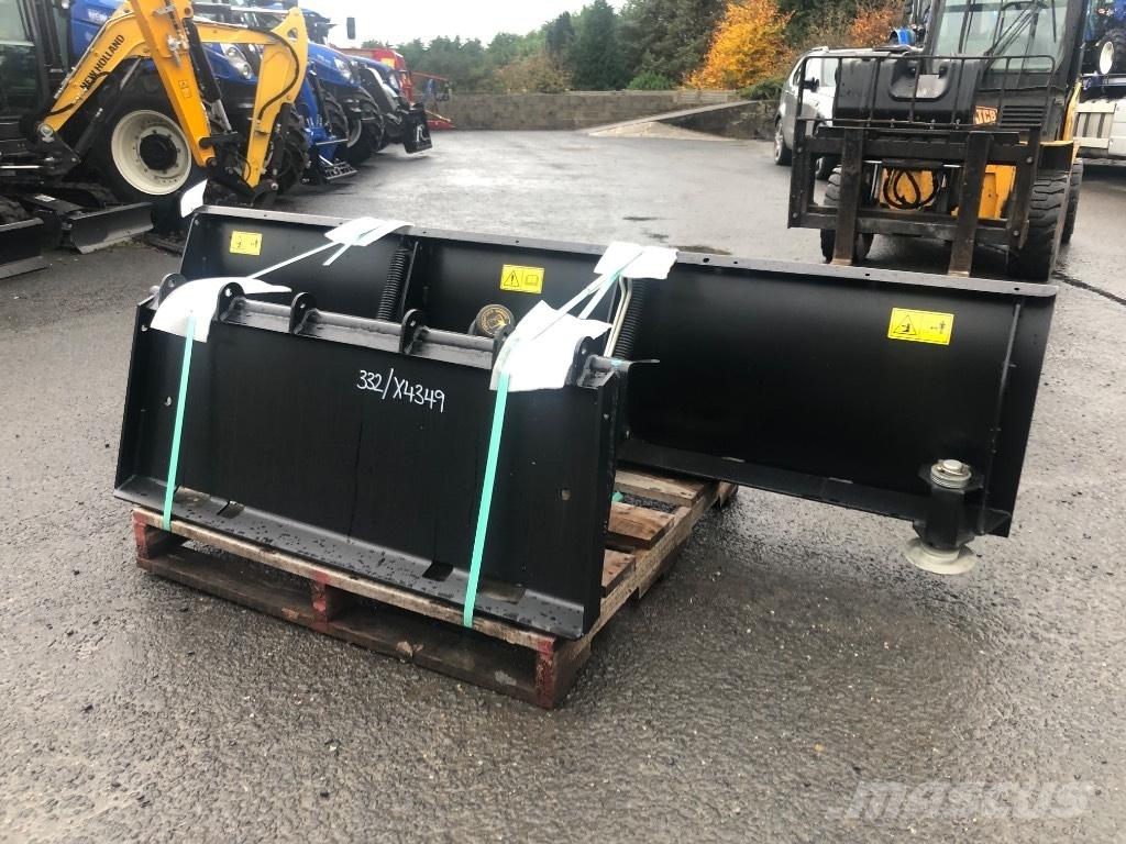 JCB Snow Plough Плуги