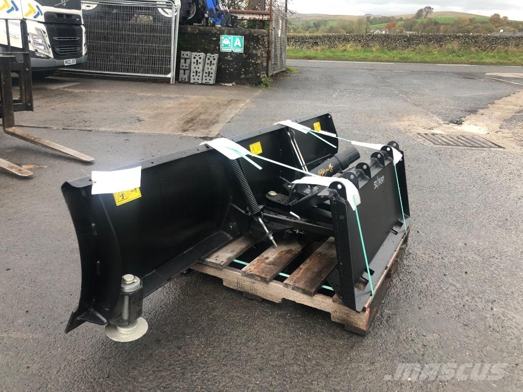 JCB Snow Plough Плуги