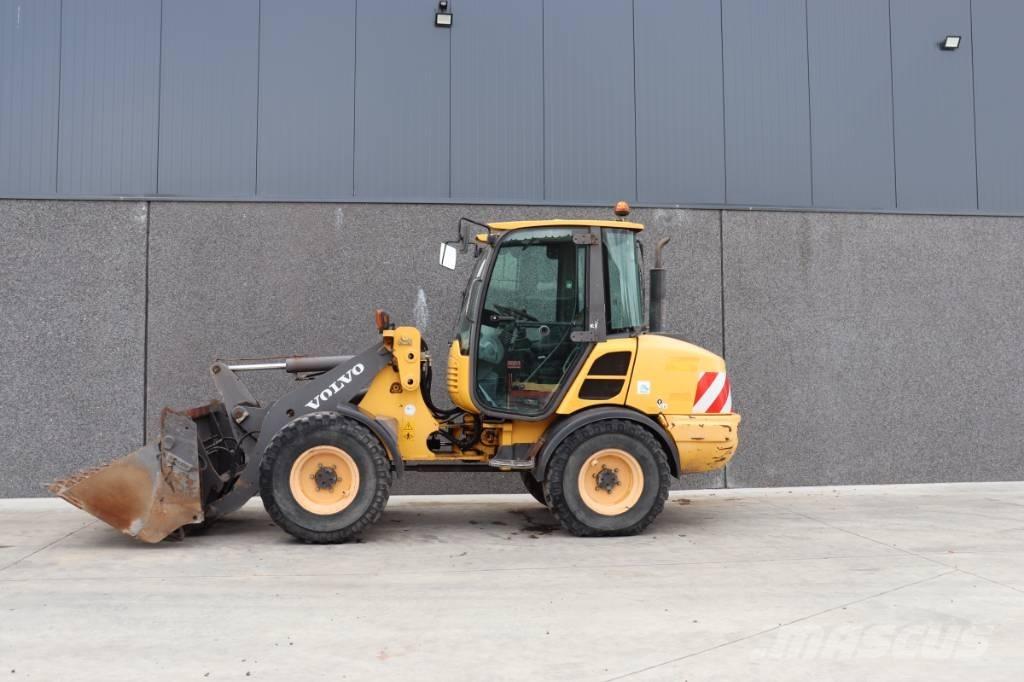 Volvo L25F-Z Фронтальні навантажувачі