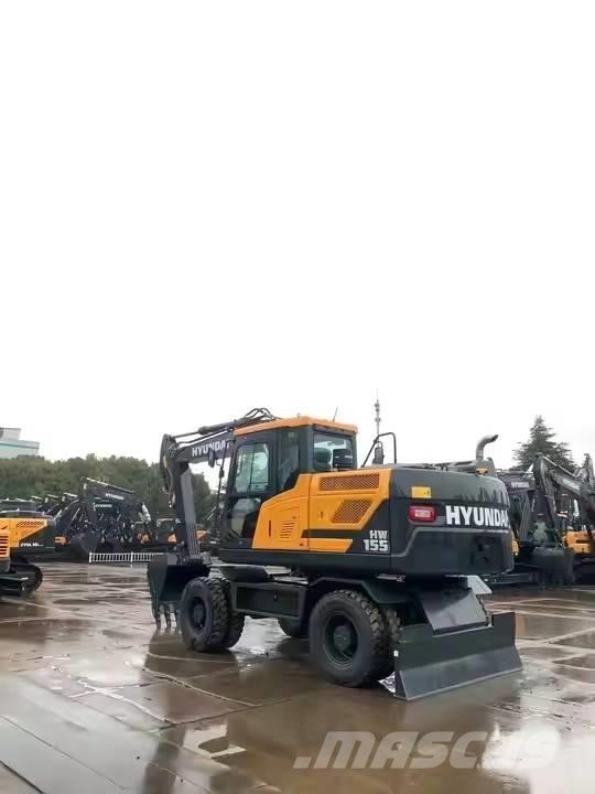 Hyundai HW 155 Гусеничні екскаватори