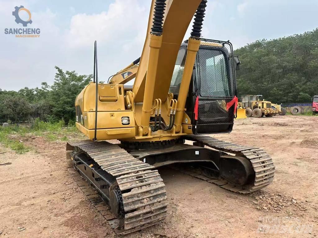 CAT 325 CL Гусеничні екскаватори