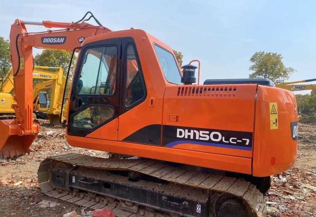 Doosan 150 Гусеничні екскаватори