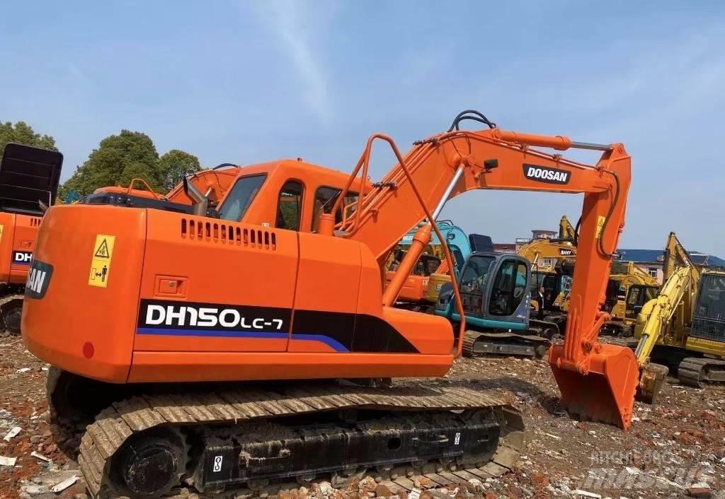 Doosan 150 Гусеничні екскаватори