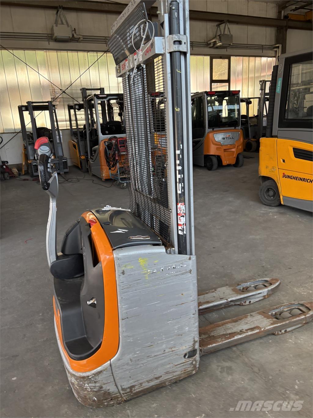 Still EXV 12i Самохідні електроштабелери