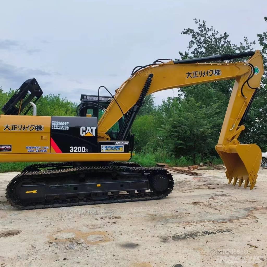 CAT 320D2 Гусеничні екскаватори