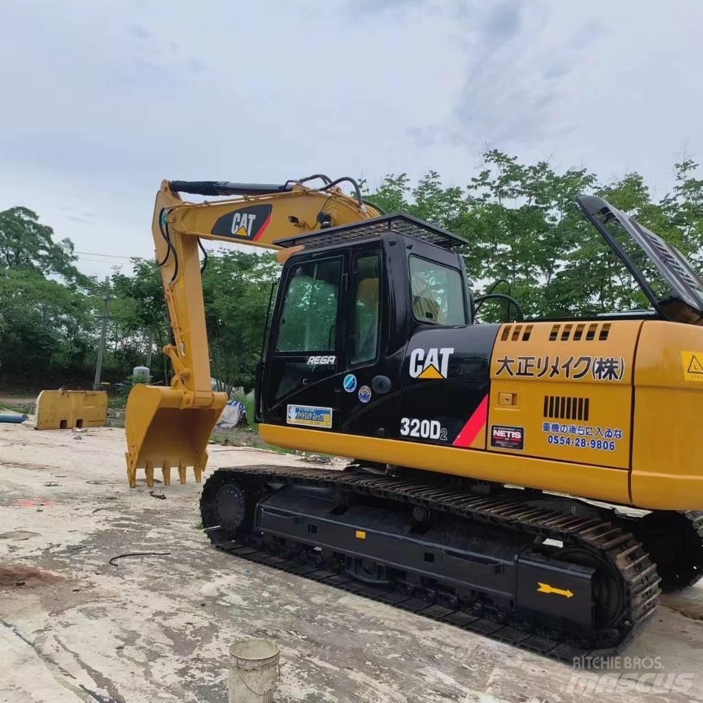 CAT 320D2 Гусеничні екскаватори