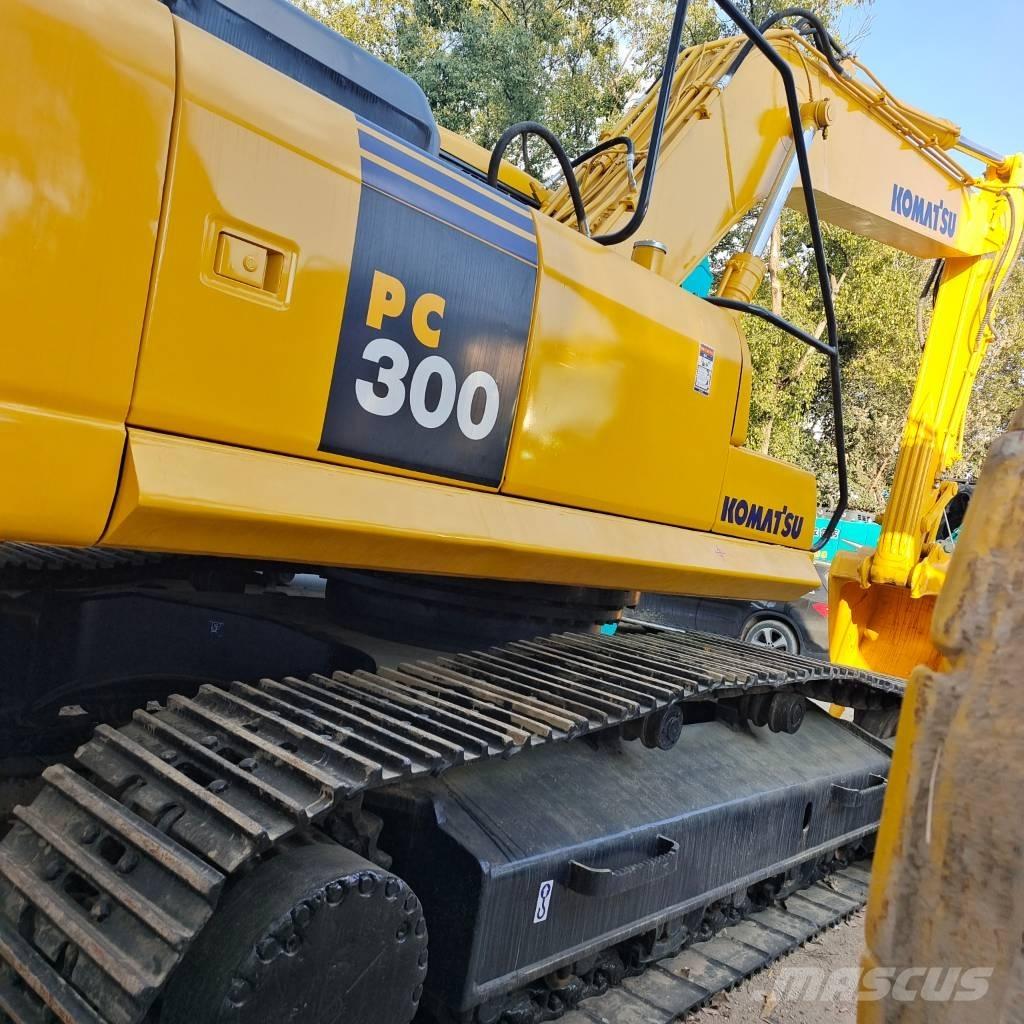 Komatsu PC 300 Гусеничні екскаватори