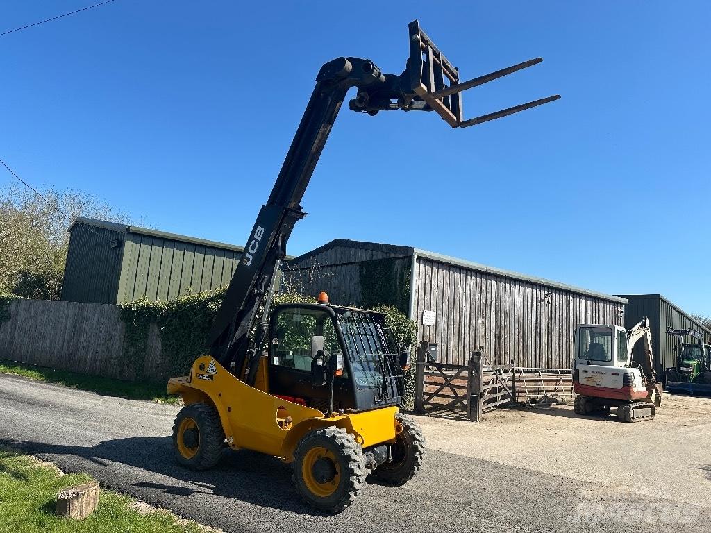 JCB 520-40 Телескопічні навантажувачі