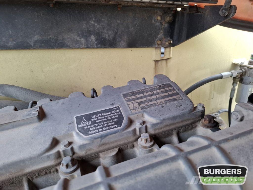 JLG 680S Телескопічні підйомники