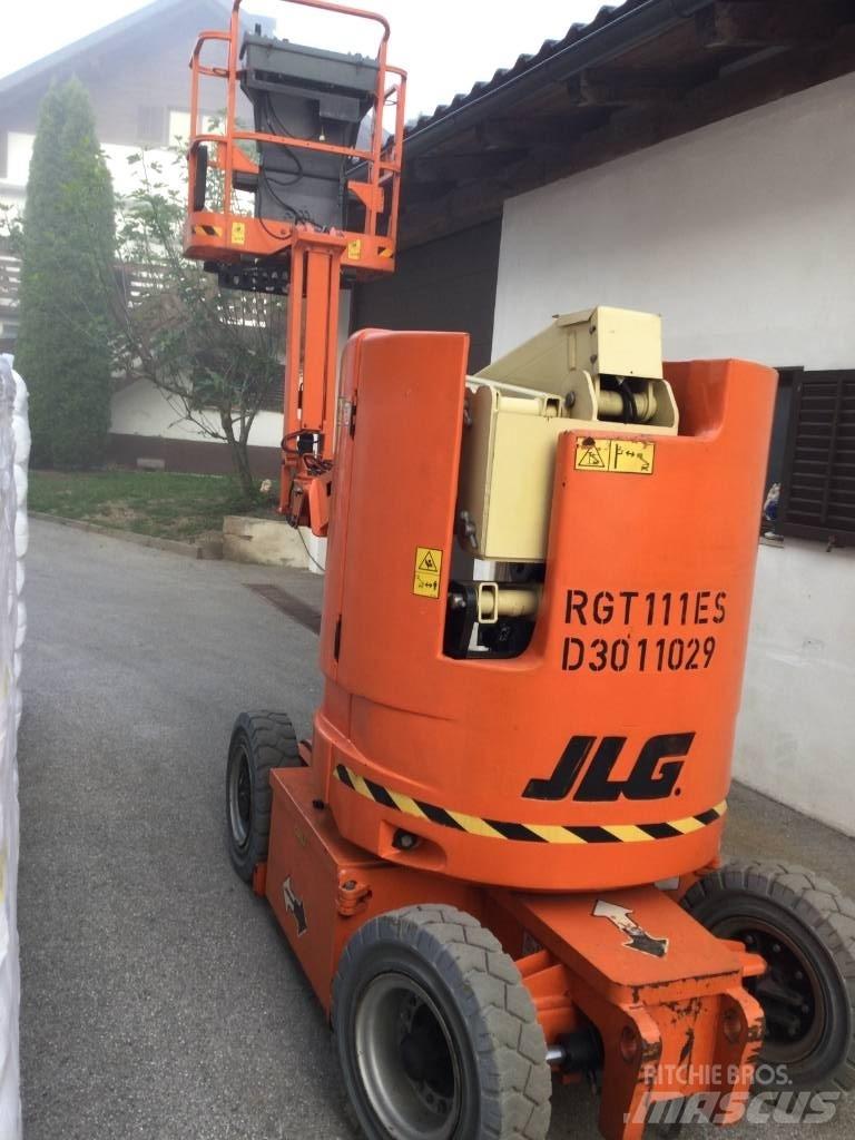 JLG E 300 AJP Колінчаті підйомники