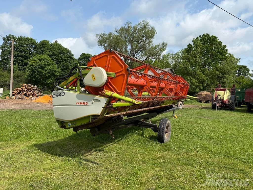 CLAAS Avero 240 Зернозбиральні комбайни