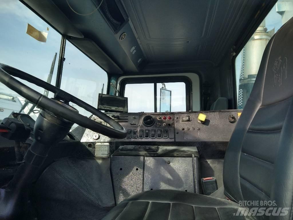 Mack MR Сміттєвози
