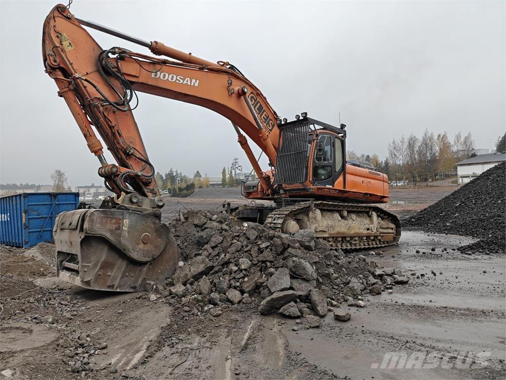 Doosan DX520LC Гусеничні екскаватори
