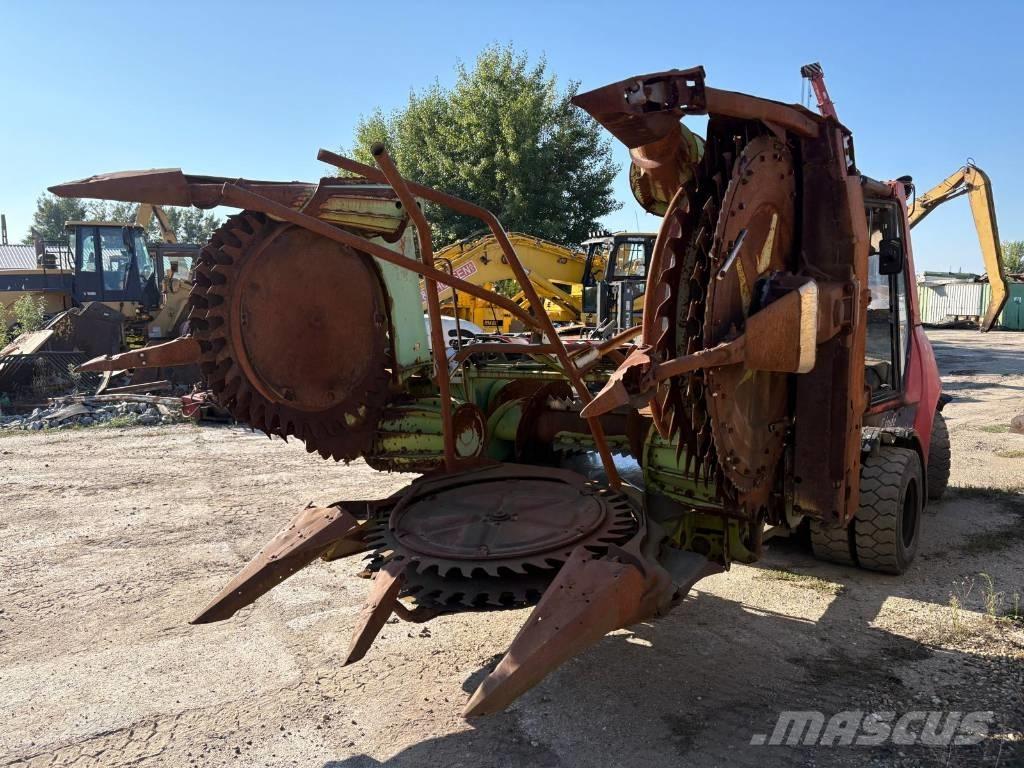 CLAAS RU 450 Кормозбиральні комбайни