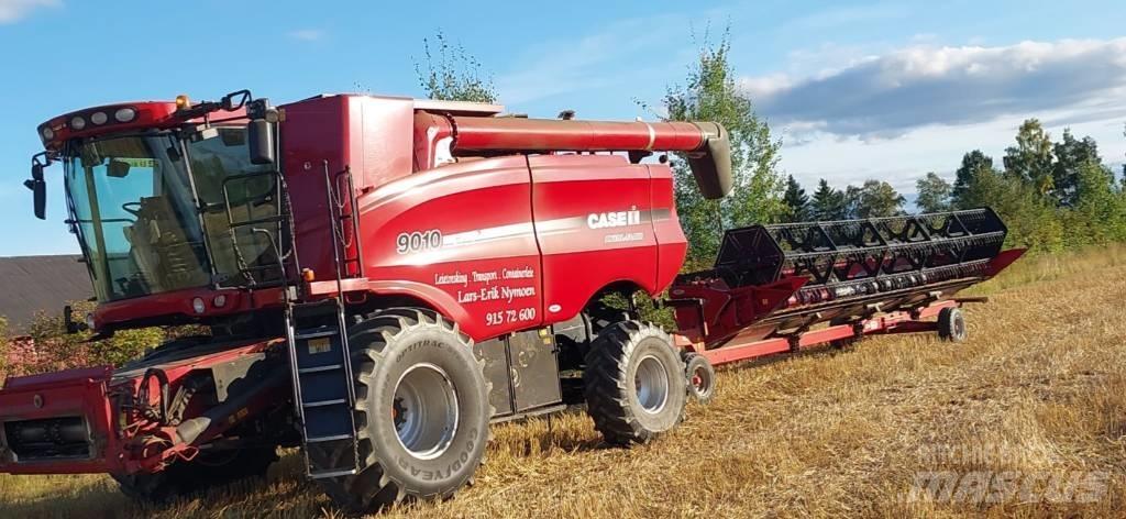 Case IH 9010 Зернозбиральні комбайни
