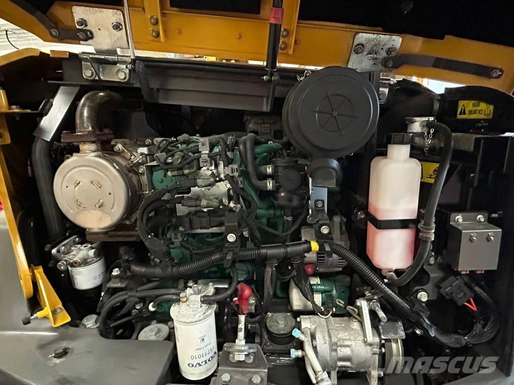Volvo ECR 88 D PRO Середні екскаватори 7т. - 12т.
