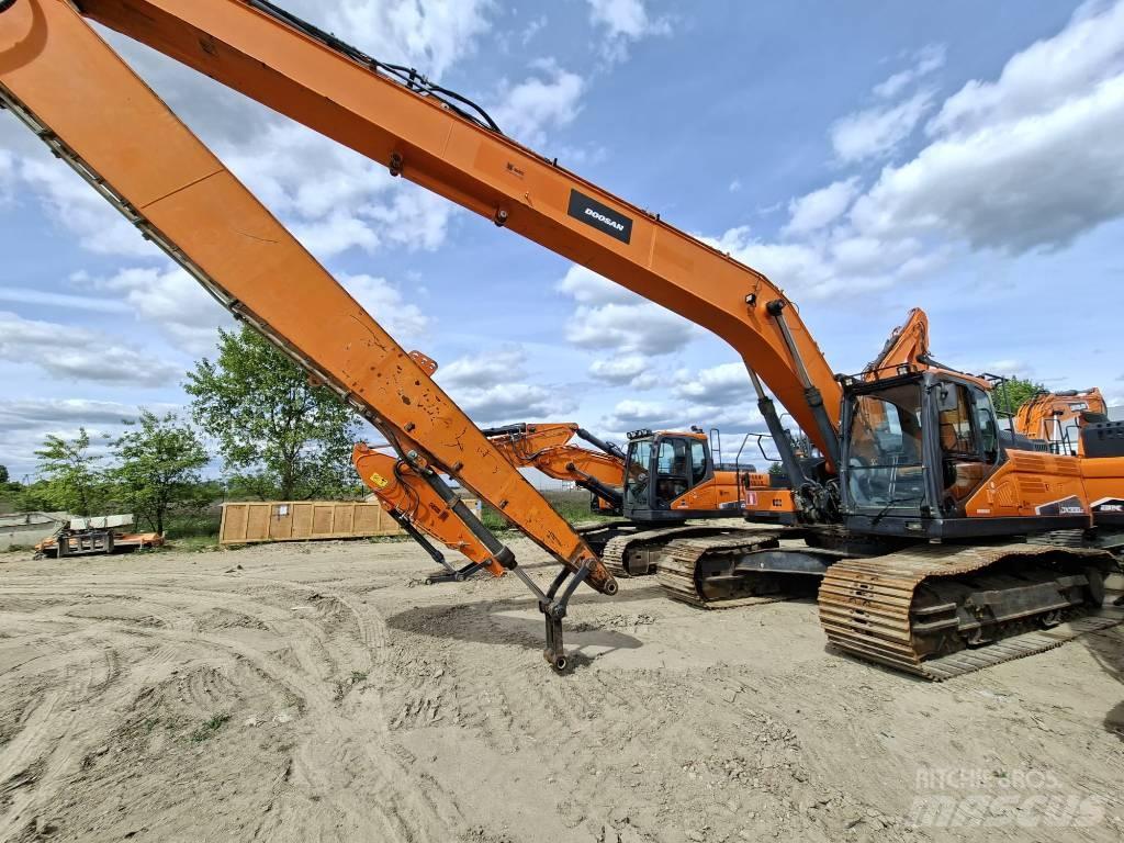 Doosan DX 300 LC-5 Гусеничні екскаватори