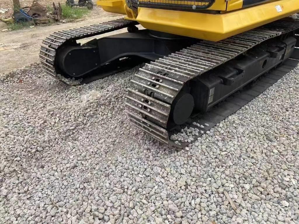 Komatsu PC 130 LC Гусеничні екскаватори