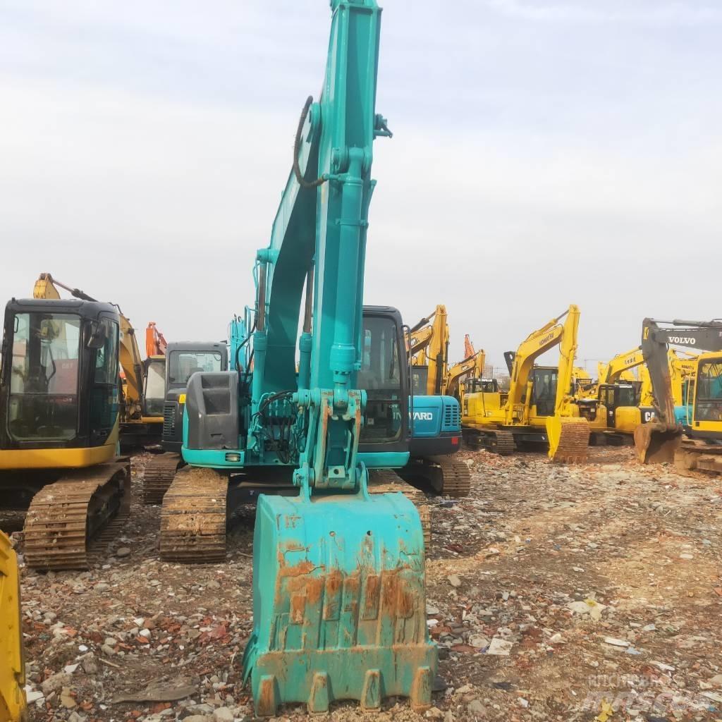 Kobelco SK 135 SR Гусеничні екскаватори