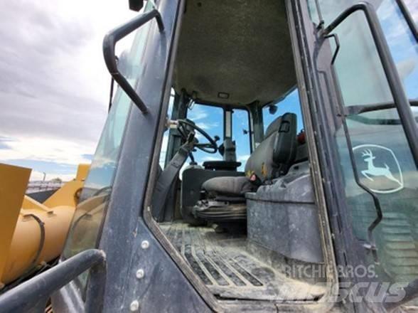 John Deere 624K Фронтальні навантажувачі