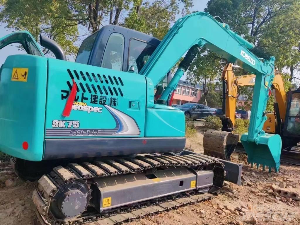 Kobelco SK 75 Середні екскаватори 7т. - 12т.
