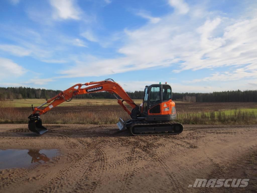 Doosan DX 85 R Середні екскаватори 7т. - 12т.
