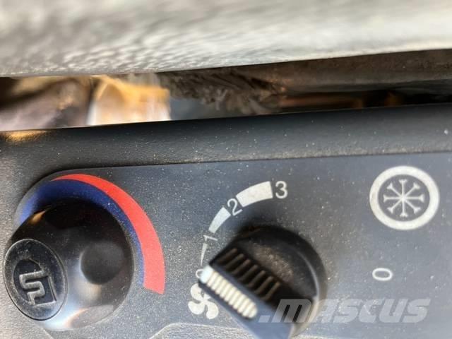 Komatsu PC 75 Середні екскаватори 7т. - 12т.