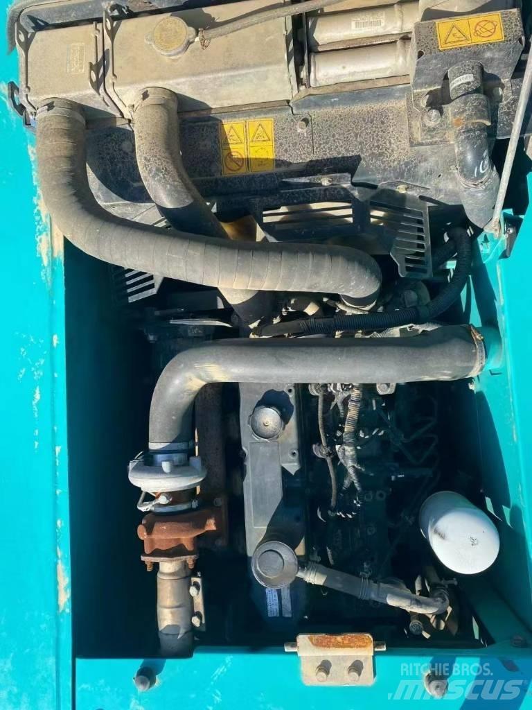 Kobelco SK 130 Гусеничні екскаватори