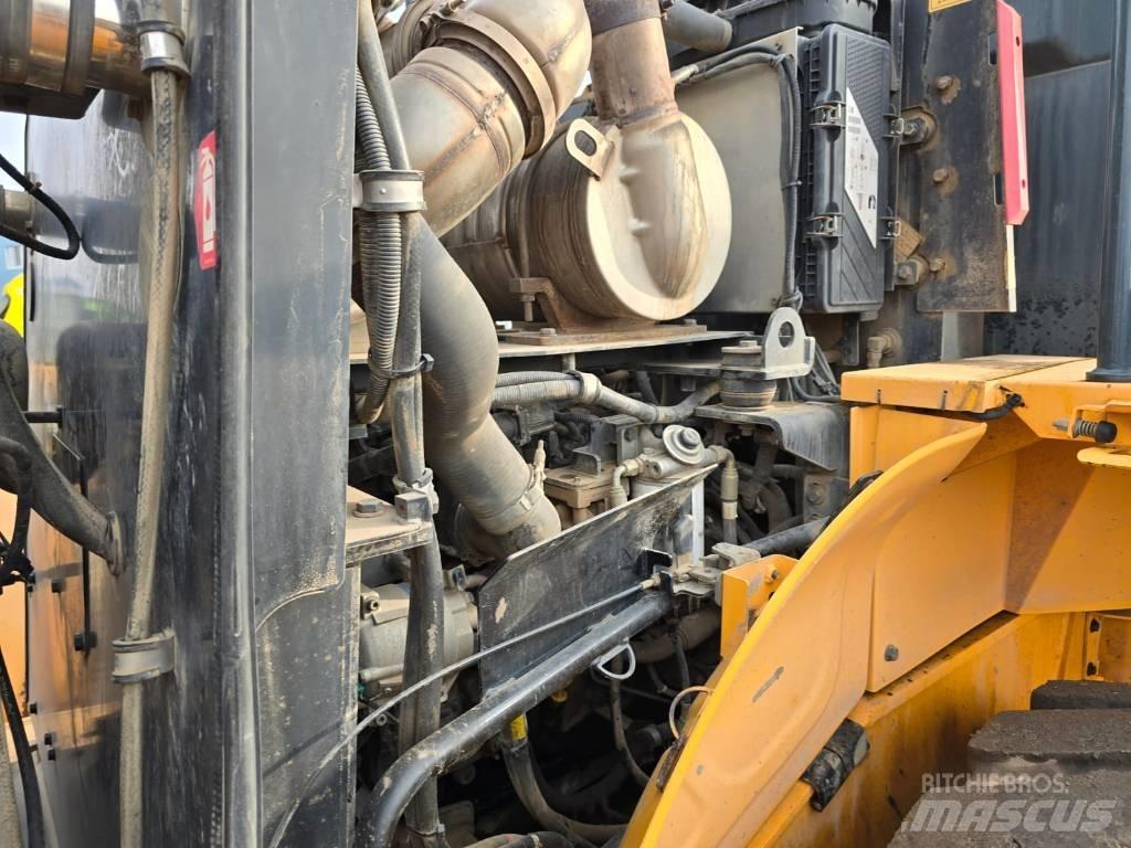 Hyundai HL 960 Фронтальні навантажувачі