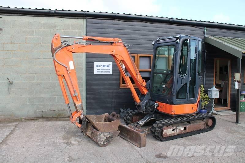 Hitachi ZX 30 U Міні-екскаватори < 7т