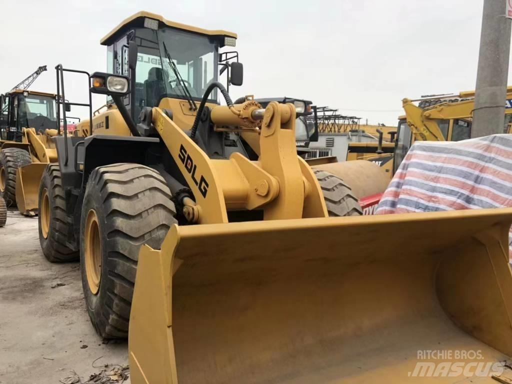 SDLG LG956L Екскаватори-навантажувачі
