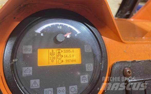 SkyTrak 10054 Телескопічні навантажувачі