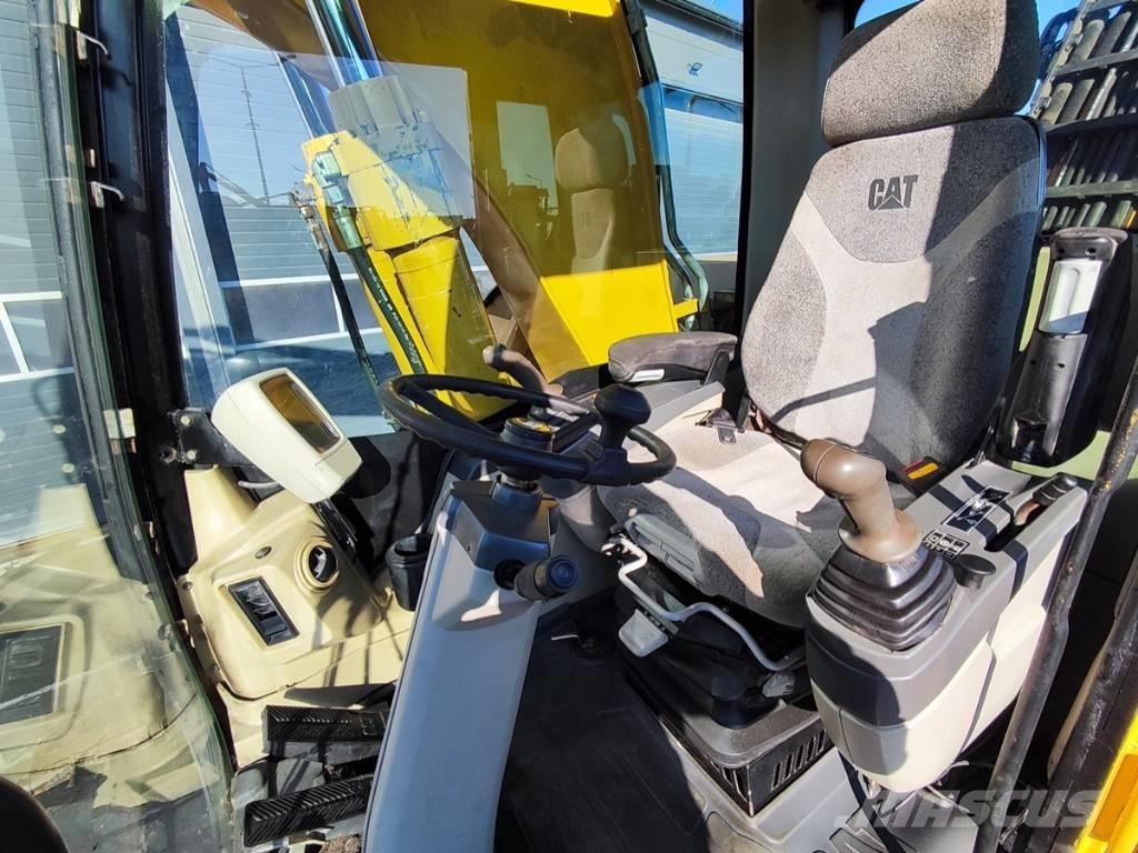 CAT M 318 C Колісні екскаватори