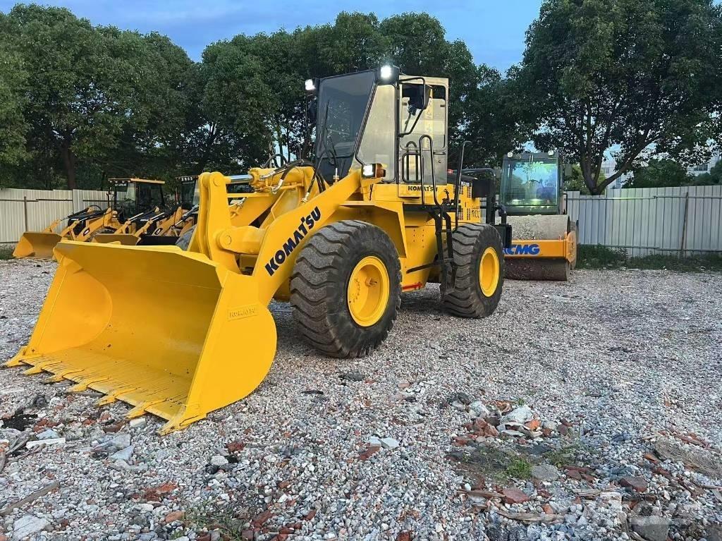 Komatsu WA 320-3 Фронтальні навантажувачі