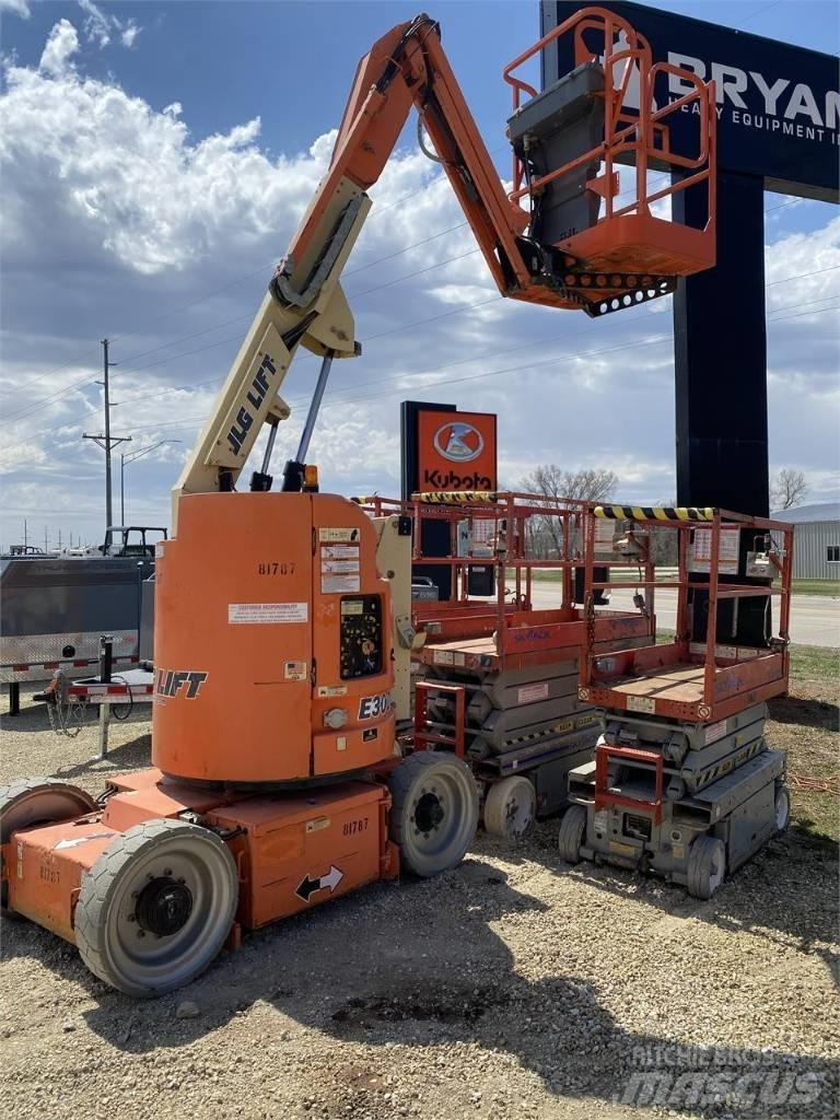 JLG E300AJP Колінчаті підйомники