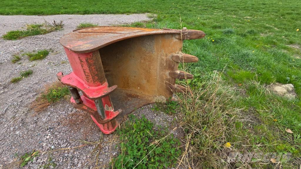 Takeuchi TB 2150 Гусеничні екскаватори