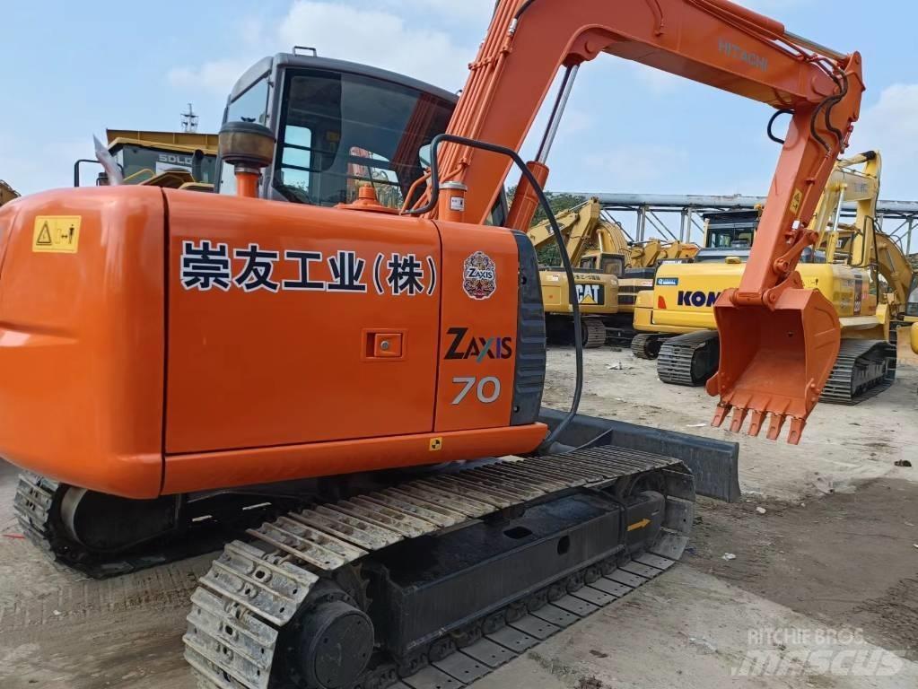Hitachi ZX70 Міні-екскаватори < 7т