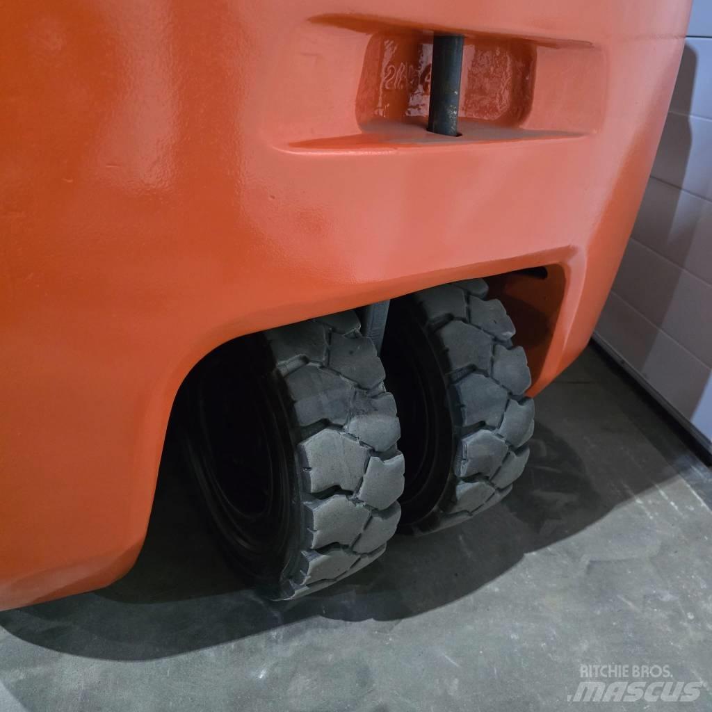 Toyota 8 FBEK 16 T Електронавантажувачі