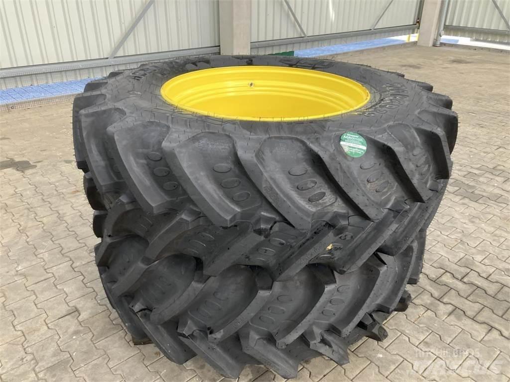 BKT 520/85R38 Колеса