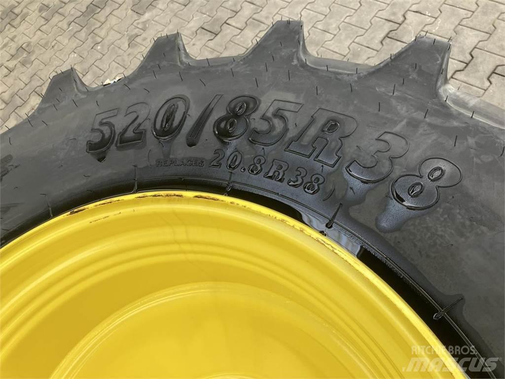 BKT 520/85R38 Колеса