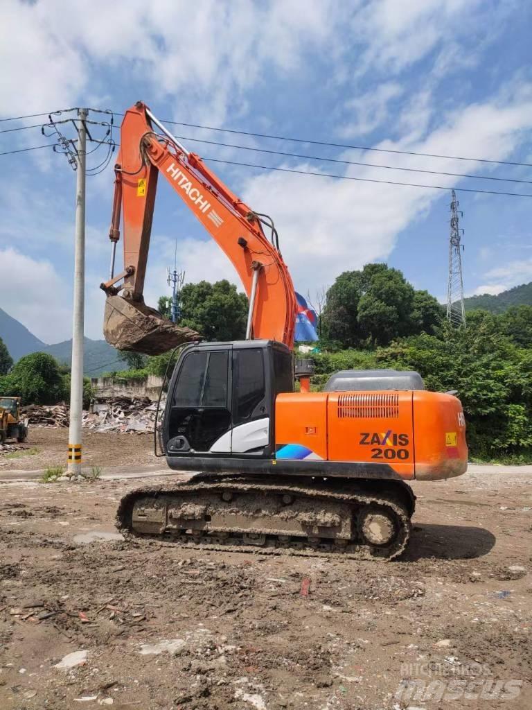 Hitachi EX 200-5 Гусеничні екскаватори