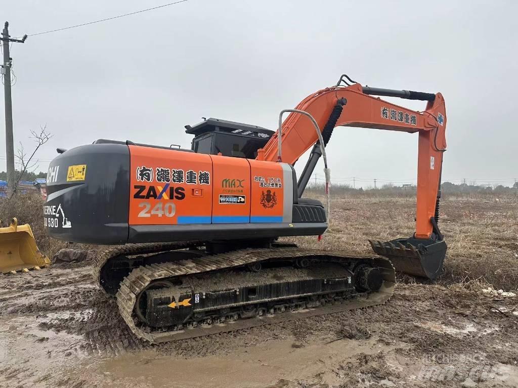 Hitachi ZX 240 Гусеничні екскаватори