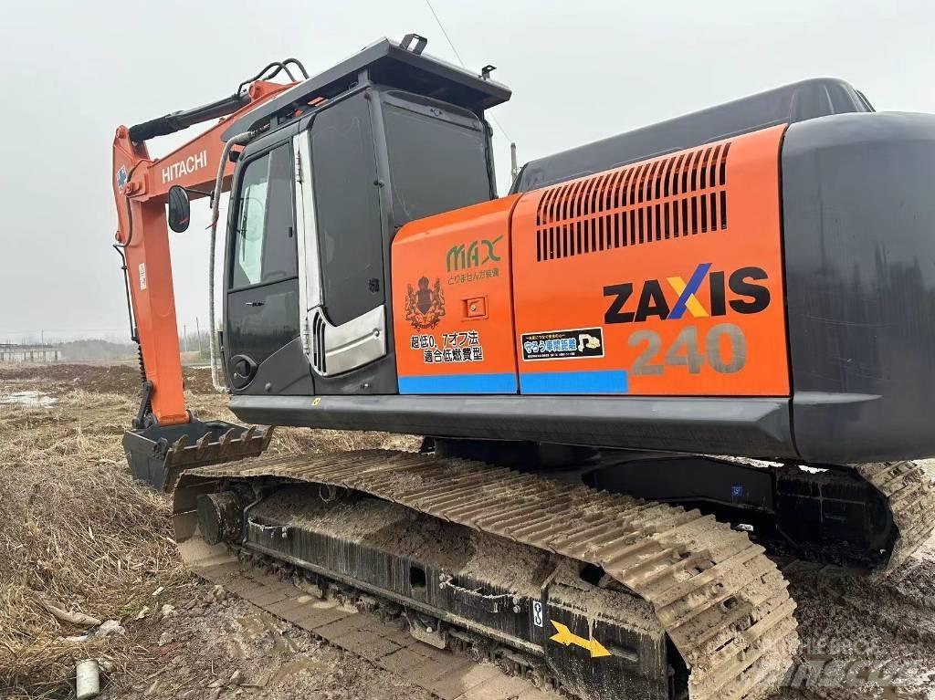 Hitachi ZX 240 Гусеничні екскаватори