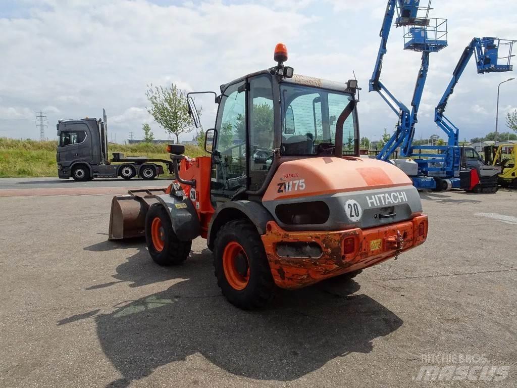 Hitachi ZW75 Будтехніка - Інші