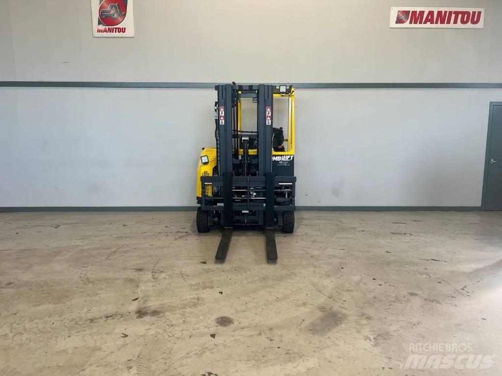 Combilift CB 3000 Дизельні навантажувачі
