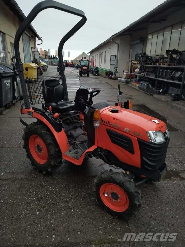 Kubota B 1181 Трактори
